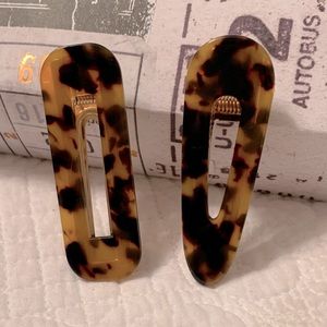 Set Of Hair Clips